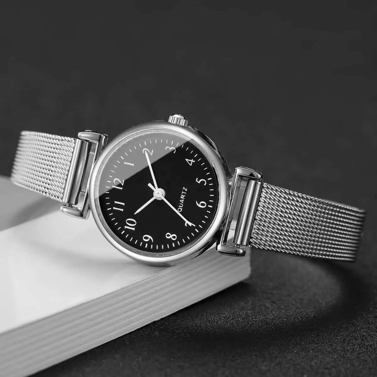 1/2 pezzi di orologi da donna  - Mesh Stainless Strap recensione e prezzo